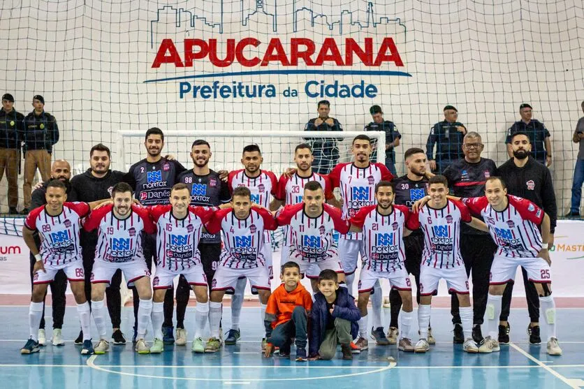 Jogadores e comissão técnica do Apucarana Futsal