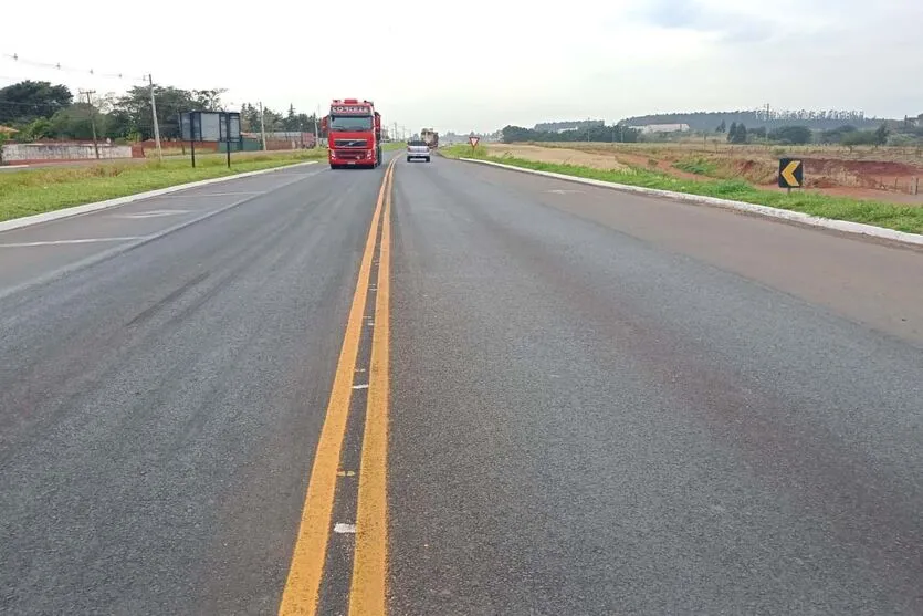 Ligação entre os municípios de Arapongas e Astorga recebe obras de conservação