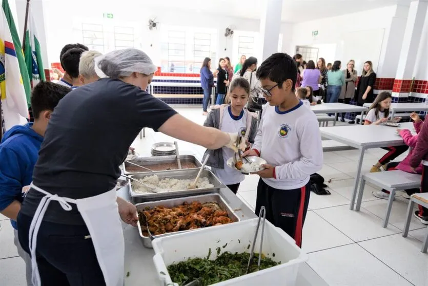 O cardápio foi divulgado nesta quinta-feira