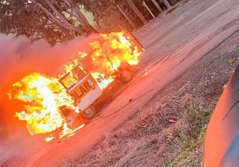 O incêndio foi registrado na manhã desta terça-feira (29)