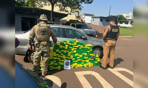 Adolescente é abandonada em carro carregado com 300 kg de maconha