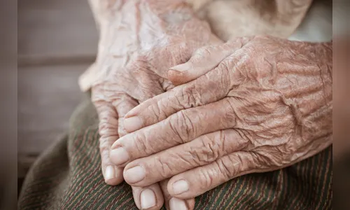 PM atende caso de idosa acamada em situação de negligência no Vale