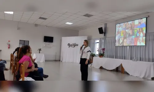 Saúde realiza palestra motivacional para pais de alunos da Apae