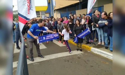 Corrida de Rua: 3ª etapa do circuito reuniu mais de 400 alunos; veja