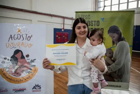 Amanda Villani é a maior doadora de leite materno da cidade neste ano