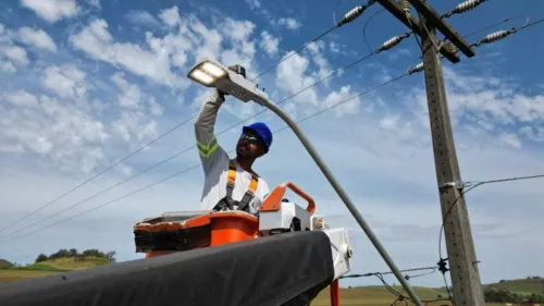 As luminárias contam com tecnologia LED