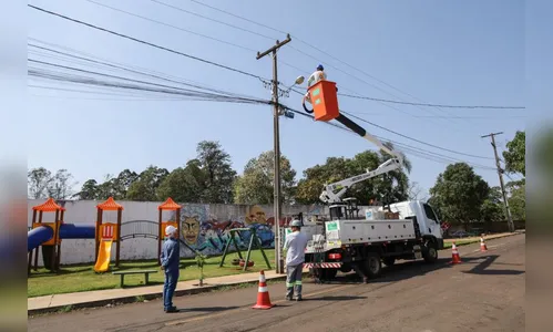 Apucarana instala luminárias LED no Jardim Curitiba