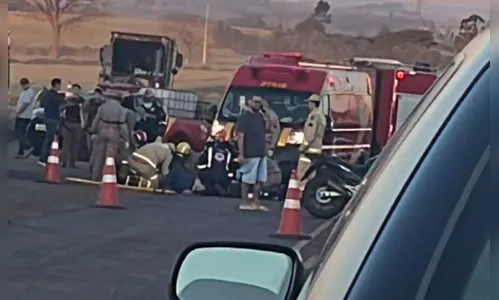 Homem fica ferido em colisão entre moto e carro em Ivaiporã