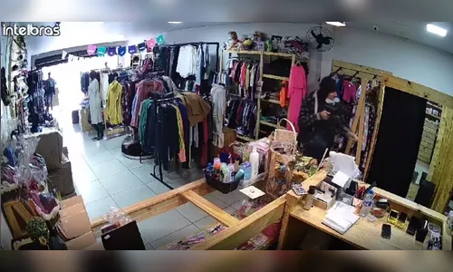 Bandido 'abençoa' vendedora durante assalto no Paraná; veja