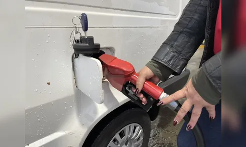 Gasolina chega a R$ 5,99 em Apucarana após novo reajuste