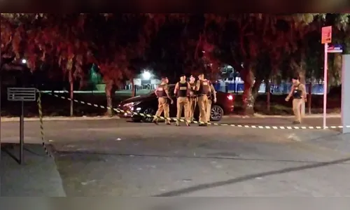 Homem é assassinado a facadas dentro de carro em Arapongas