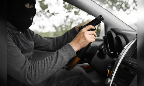 Mulher é deixada por bandidos na zona rural de Apucarana após roubo