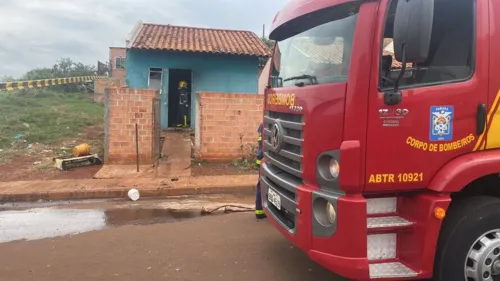 Dois caminhões dos bombeiros foram até o local, no Sumatra