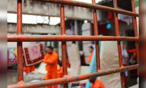 Detento é pego em flagrante por troca de fotos íntimas com outra presa