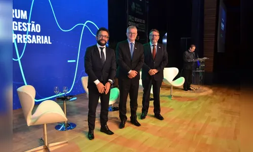 BRDE e Fomento Paraná apresentam linhas de crédito em fórum de gestão