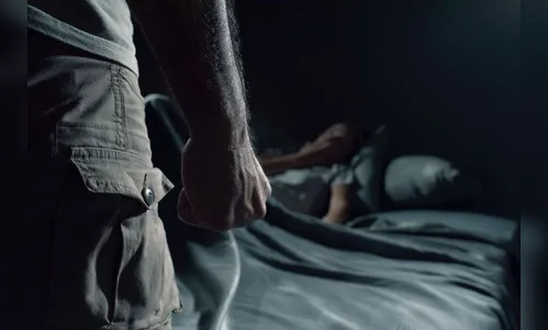 Homem agride esposa após sonhar que mulher havia o traído