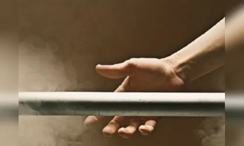 Homem ameaça ex-companheira com barra de ferro em Jandaia do Sul