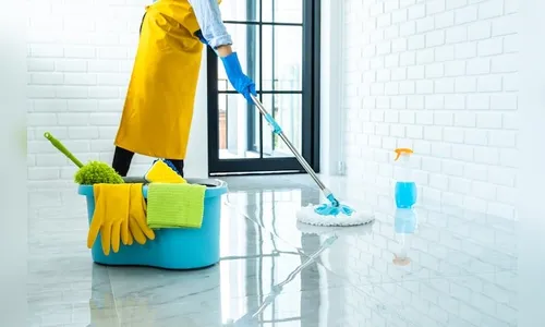 Tia de prefeito ameaça pedir demissão de zeladora de hospital; entenda