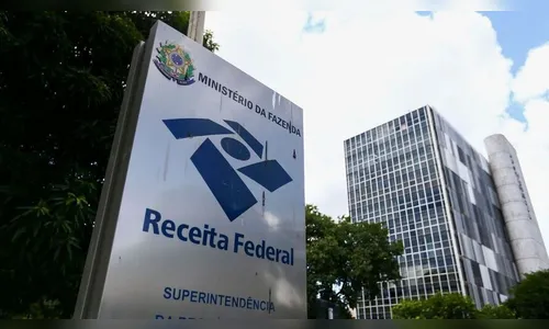 Receita Federal suspenderá atividades em 12 agências do PR e SC