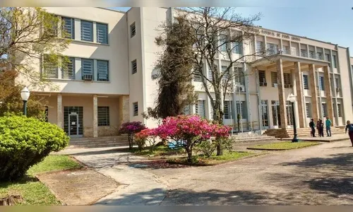 Professor da UEPG envia mensagens de cunho sexual à aluna e é demitido