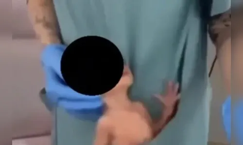 Fisioterapeuta que fez dancinha com recém-nascido no bolso é afastada