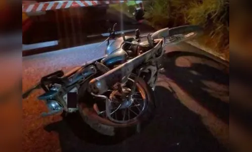 Motociclista é arremessado e moto arrastada por 400 metros na BR-376