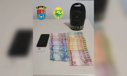 Suspeito de tráfico tenta fugir da Rotam e bate moto em viatura