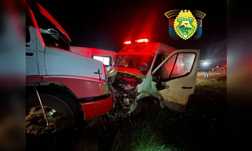 Acidente envolvendo ambulância deixa 4 feridos, entre eles uma criança