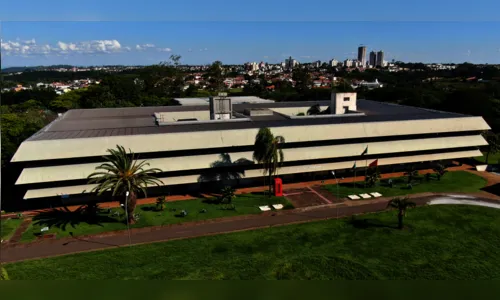 Deputados londrinenses conversam sobre eleições