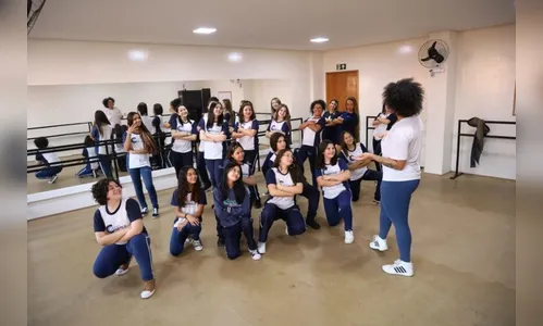 Projeto Adolescer leva dança a escolas estaduais e entidades sociais