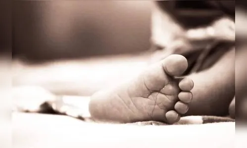 Mãe consegue direito de reaver filho após entregá-lo para adoção no PR