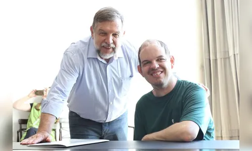 Filho do senador Flávio Arns morre aos 48 anos