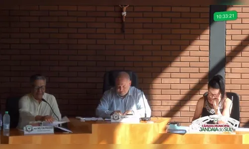 Câmara de Jandaia vota neste domingo pedido de cassação de prefeito