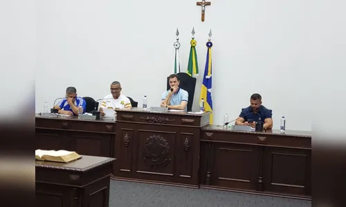 Câmara aprova emenda e propõe reajuste para vereadores em Arapongas