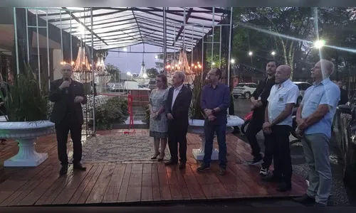 Com 48 expositores, Feira de Noivas e Festas tem início em Apucarana