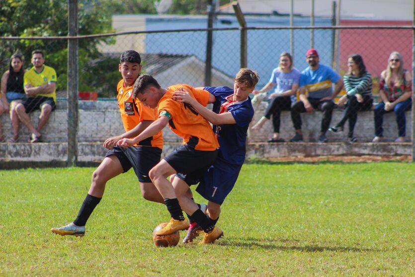 Final dos Jogos Escolares “Bom de Bola” acontece amanhã (11) em Londrina -  Blog Londrina