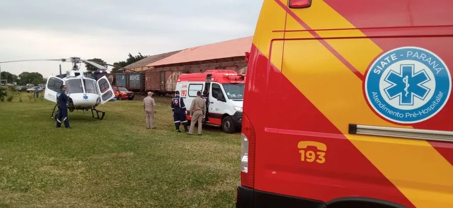 Equipes do Corpo de Bombeiros e Samu atenderam a vítima