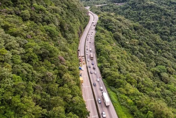 A faixa deve ser liberada apenas na segunda-feira (9)