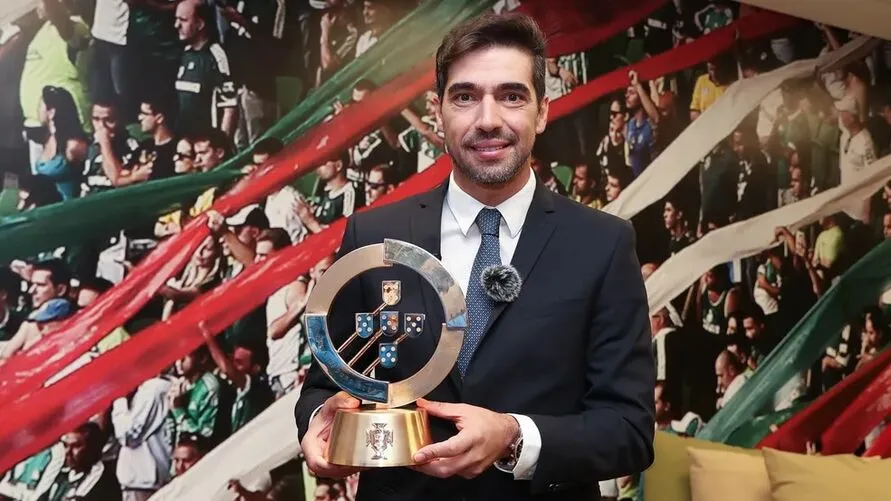 Abel Ferreira foi premiado no Mérito da Liga Portugal