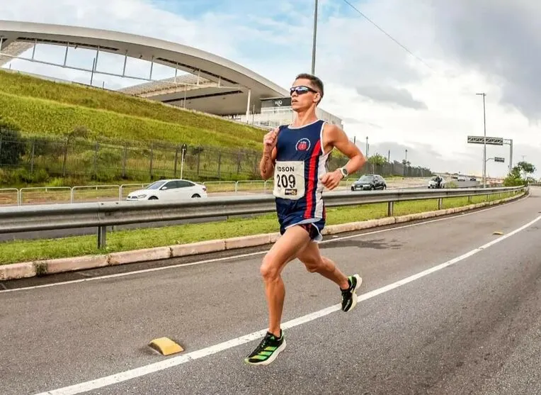 Atleta da Prefeitura de Apucarana, Edson Aparecido Emídio