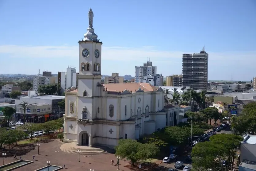 Catedral Nossa Senhora de Lourdes, em Apucarana