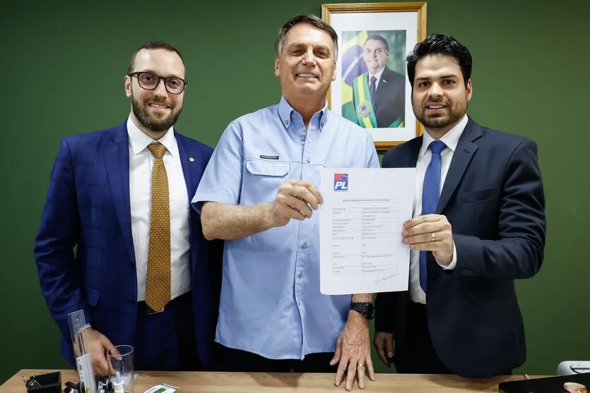 Deputado Filipe Barros, ex-presidente Bolsonaro e Adan Lenharo