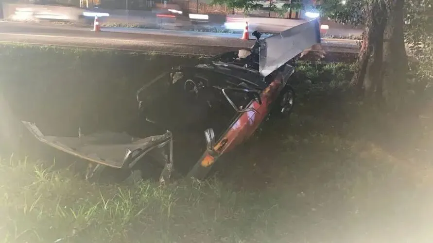 Homem fugiu e deixou namorada no local