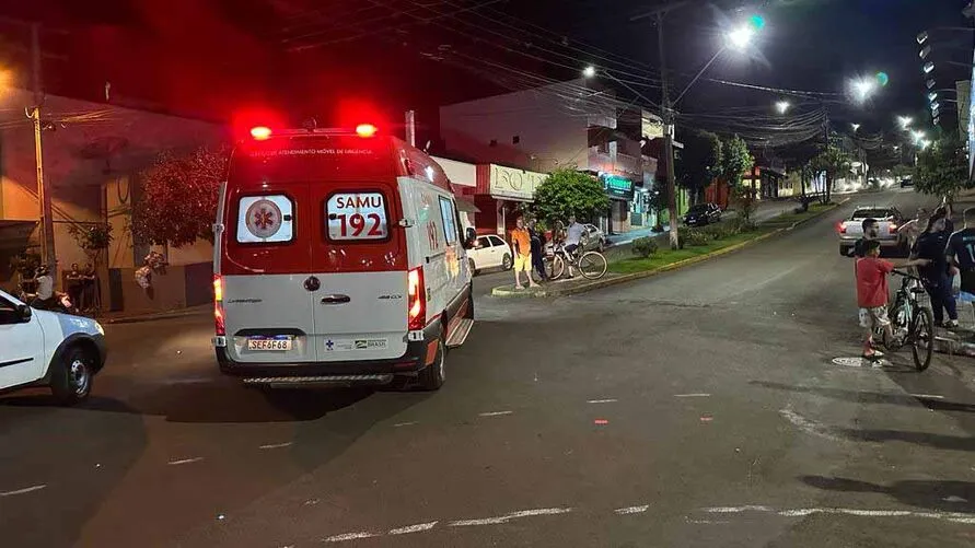 O acidente foi no cruzamento da Av. Curitiba com a Rua Duílio Bernini