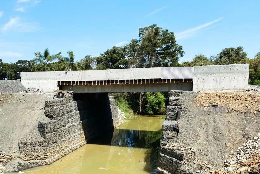 O tráfego de veículos será interrompido no km 48 da PR-364