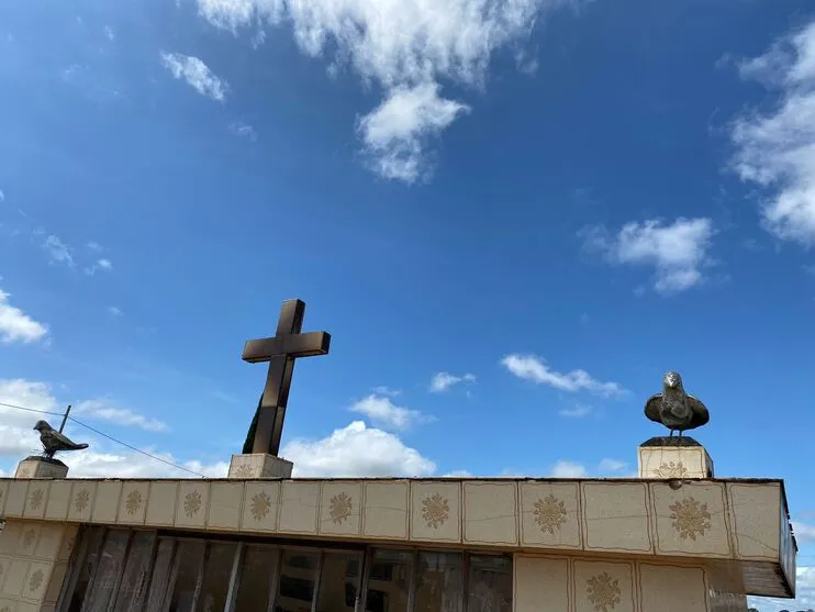 Os sepultamentos ocorrem nos cemitérios de Apucarana e Faxinal