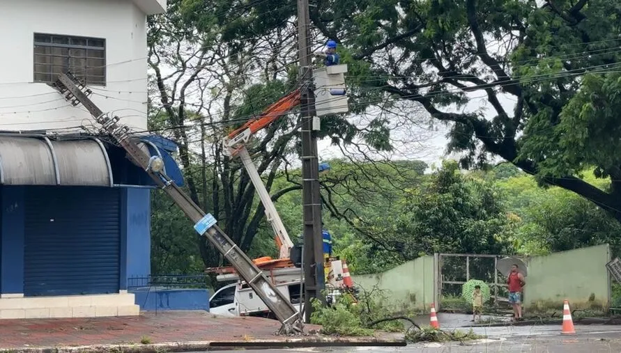 São três escolas municipais e a UEM com aulas canceladas