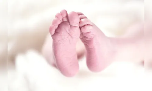 Casal briga e homem joga bebê de 4 meses no chão em Apucarana