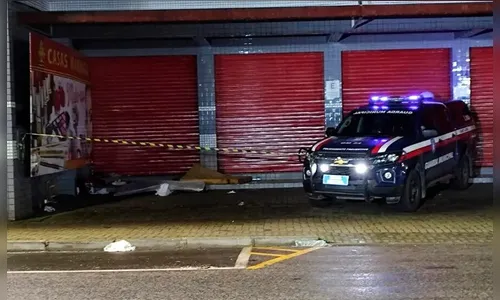 Discussão termina com homem em situação de rua morto a marteladas