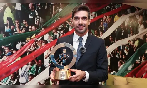Abel Ferreira vence prêmio em eleição dos melhores do ano em Portugal